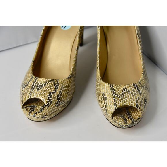 Stuart Weitzman Logo Plainfield Snake-Print Leather Peep-toe Pump Size 11 - Picture 11 of 11